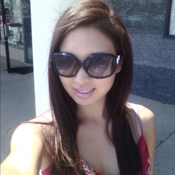 Meet your Posher, Jina Jewel K* - Picture 15 of 16